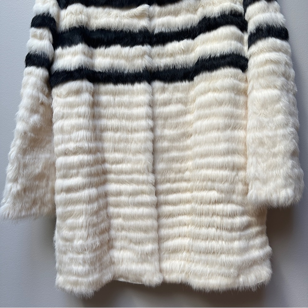 Snidel Rabbit Fur Coat - Picture 4 of 15